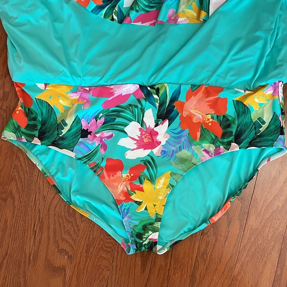 La Blanca Flowered‎ Skirted Bikini Bottom NWT - Picture 7 of 14